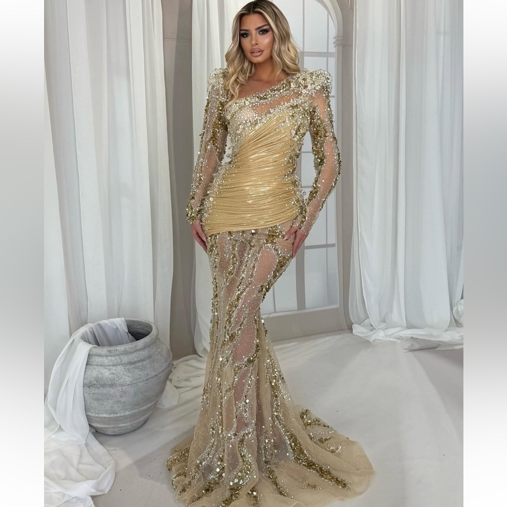 Elegant Gold Evening Gown